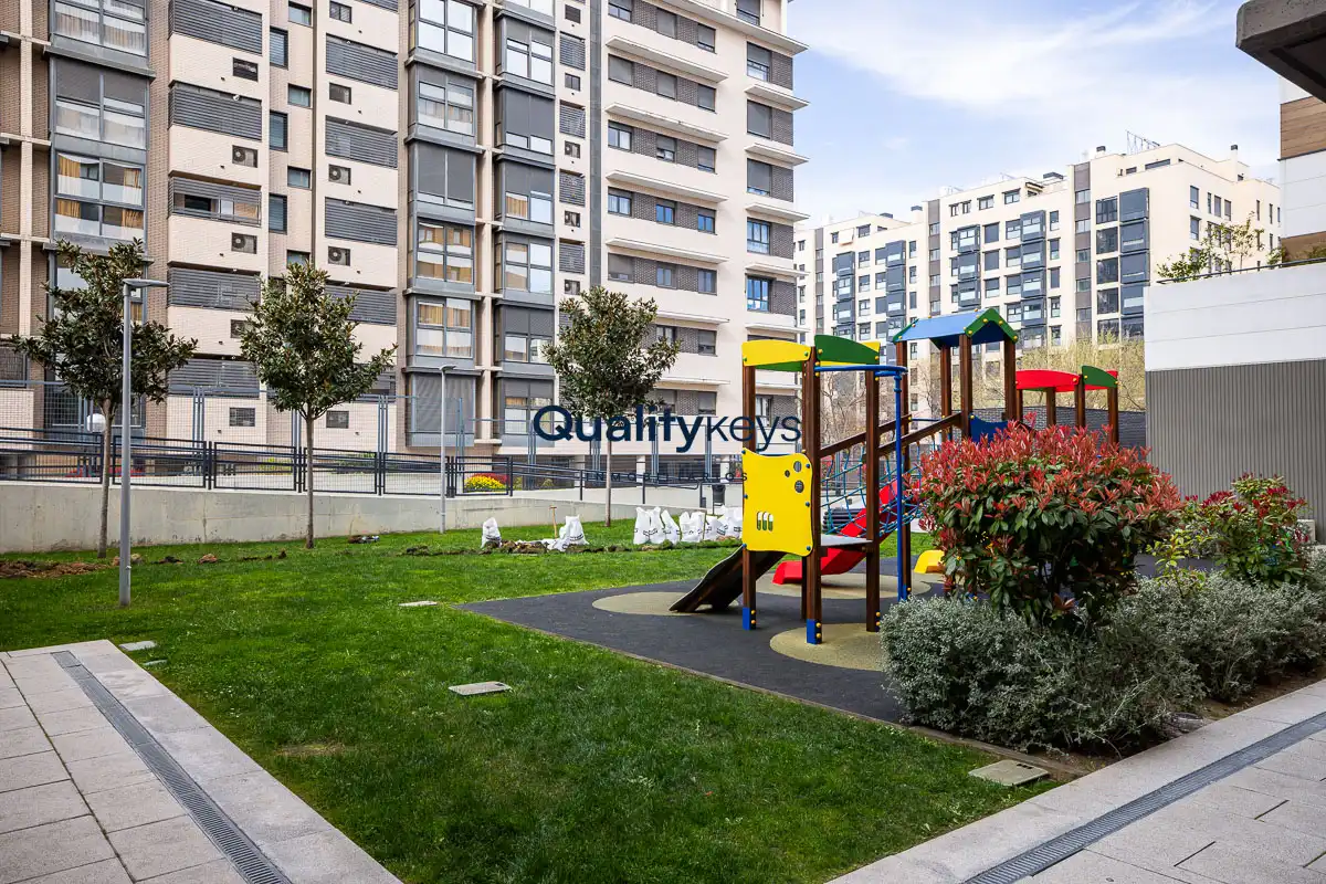 Vista exterior de Piso en venta en Madrid con Aire acondicionado, Calefacción y Terraza