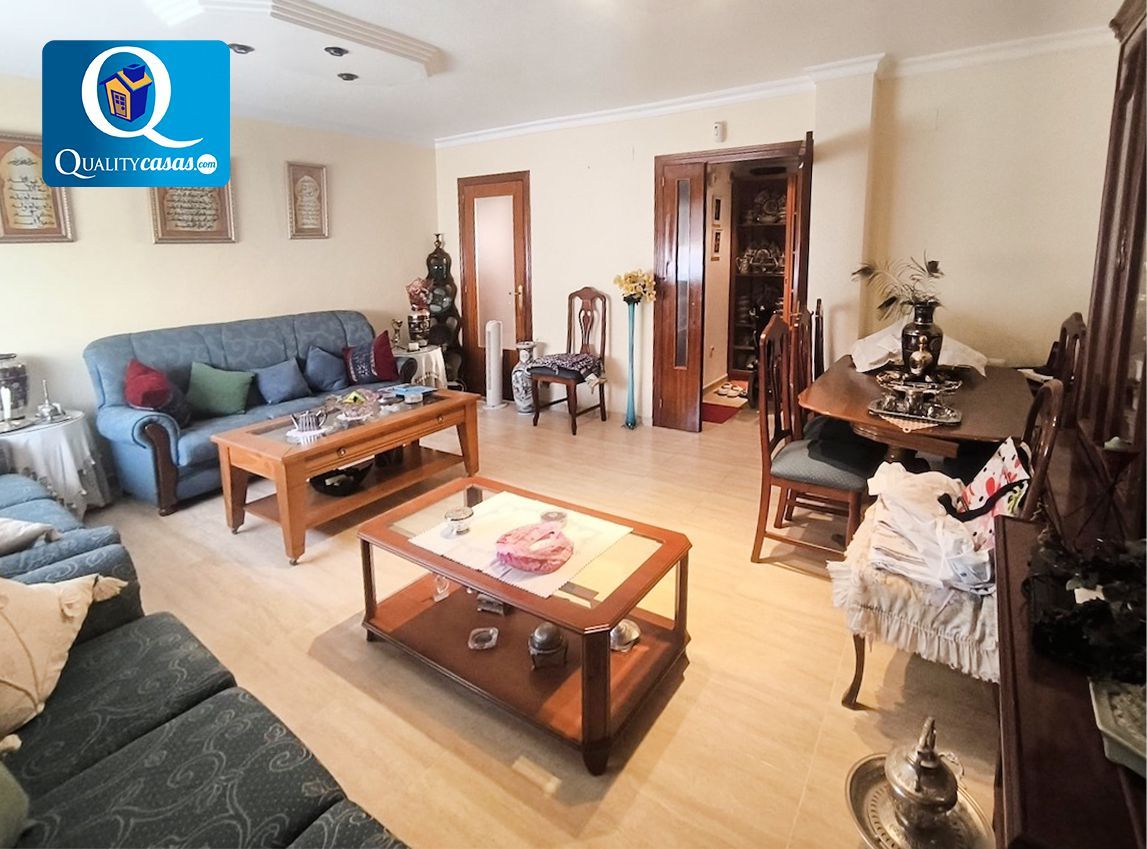 Living room of Apartment for sale in Elda  with Storage room
