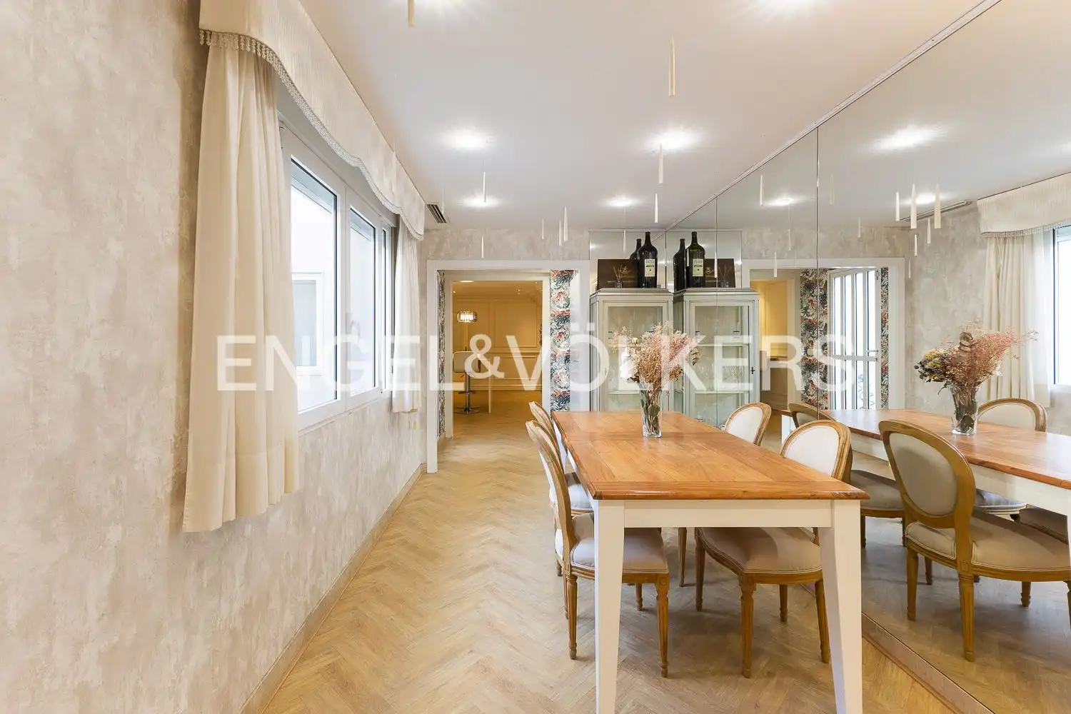 Dining room of Houses for sale in Valencia  with Air Conditioner, Heating and Terrace