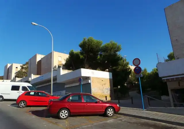 Vista exterior de Piso en venta en Hellín
