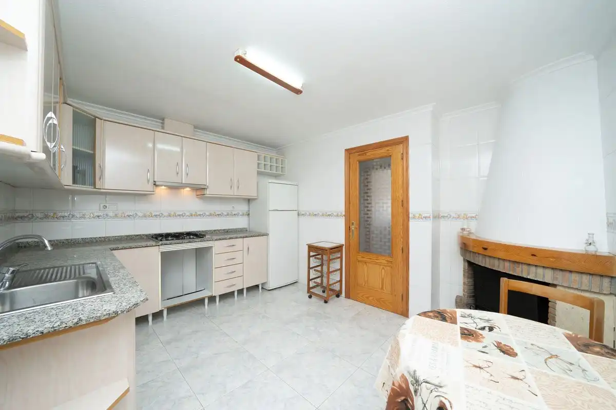 Cocina de Piso en venta en Orihuela con Calefacción y Trastero