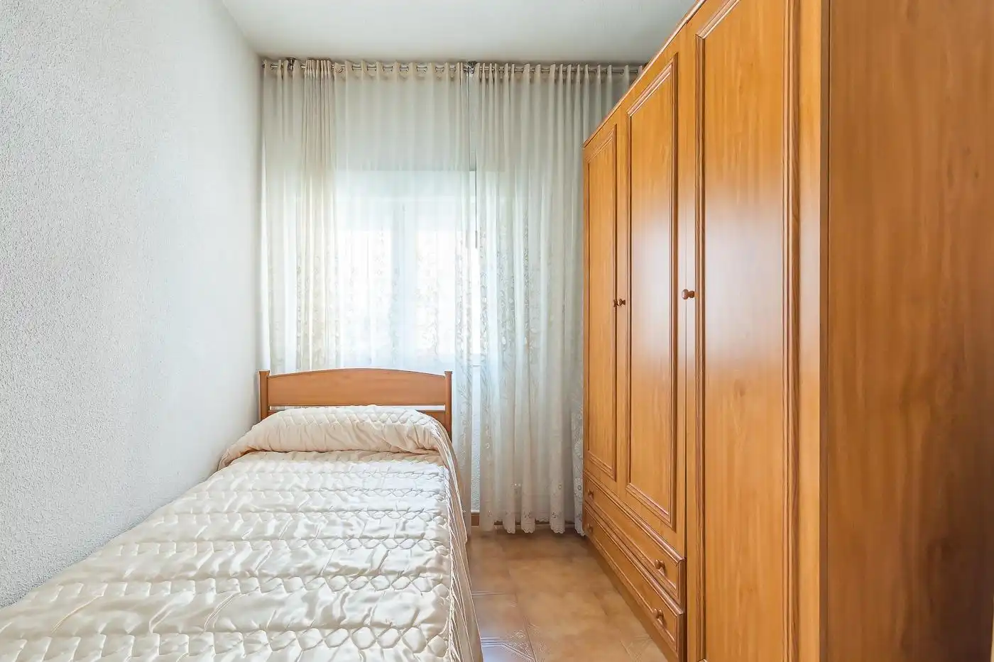 Bedroom of Flat for sale in Madrid  with Air Conditioner
