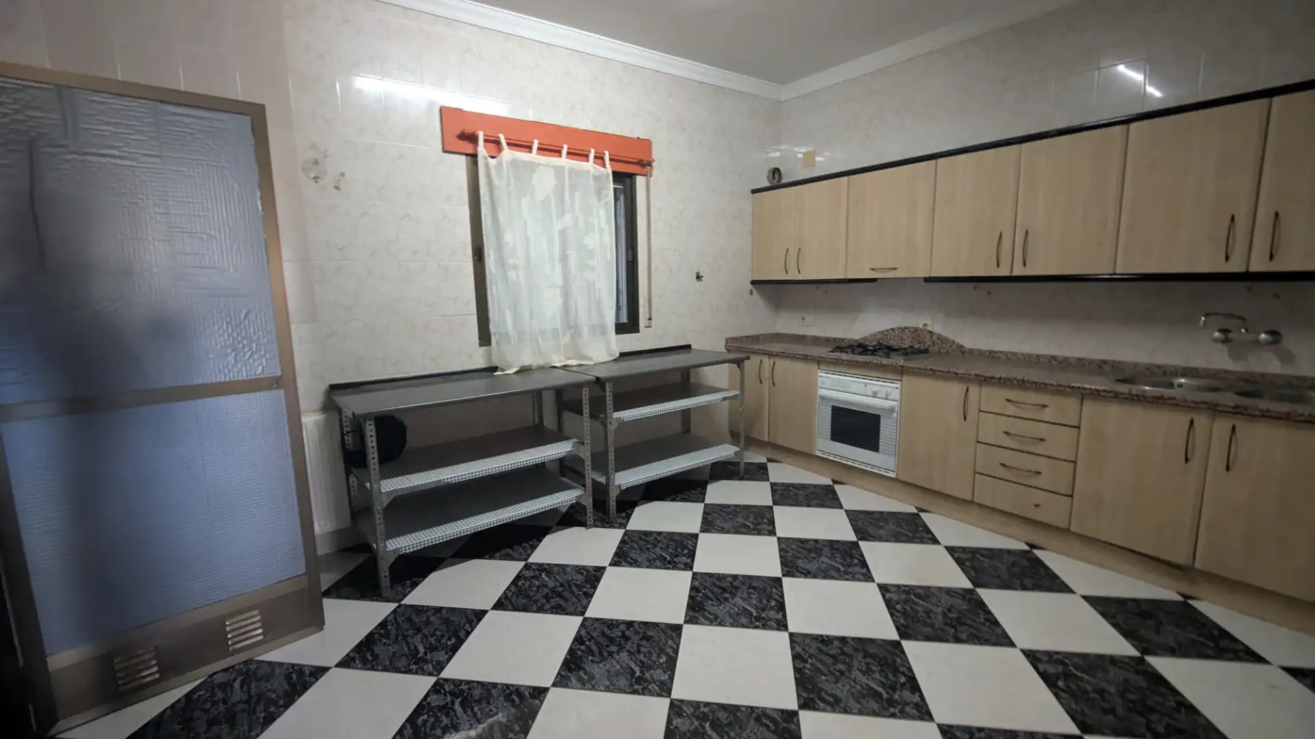 Cocina de Casa adosada en venta en Las Gabias con Calefacción y Terraza