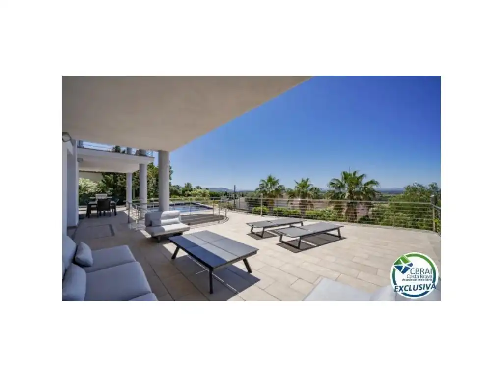 Detached house with pool for sale in Carrer d'Alemanya 74, imagen 17
