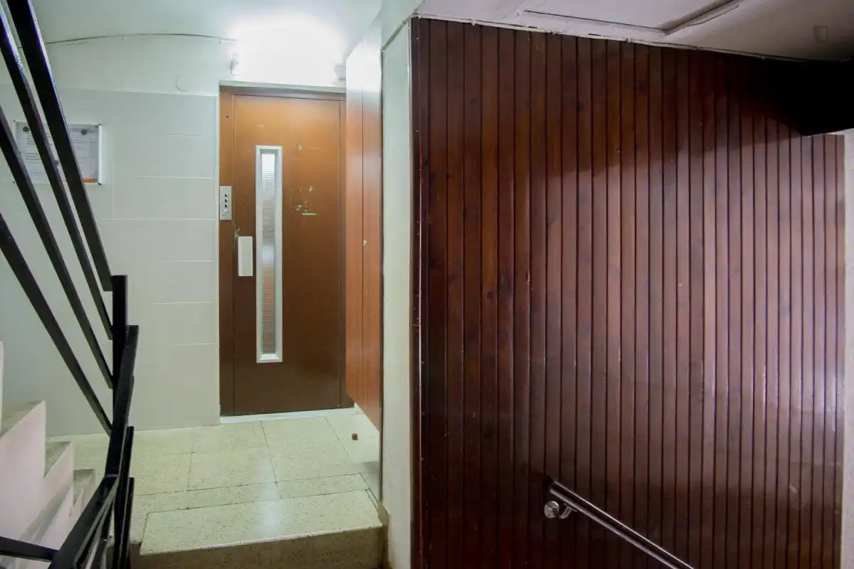 Apartamento para compartir en L'Hospitalet de Llobregat con Amueblado, Horno y Lavadora