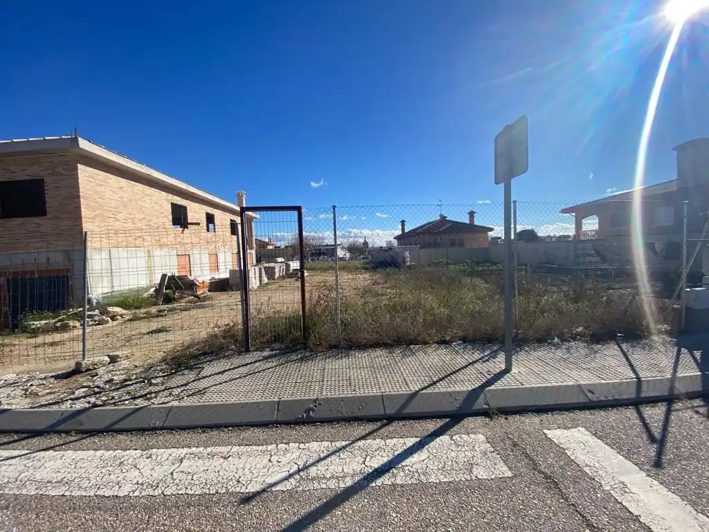 Terrenys i solars en venda a Villa del Prado, imagen 2