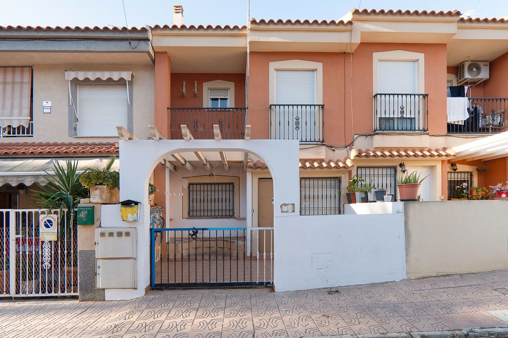 Vista exterior de Casa adosada en venda en Mazarrón