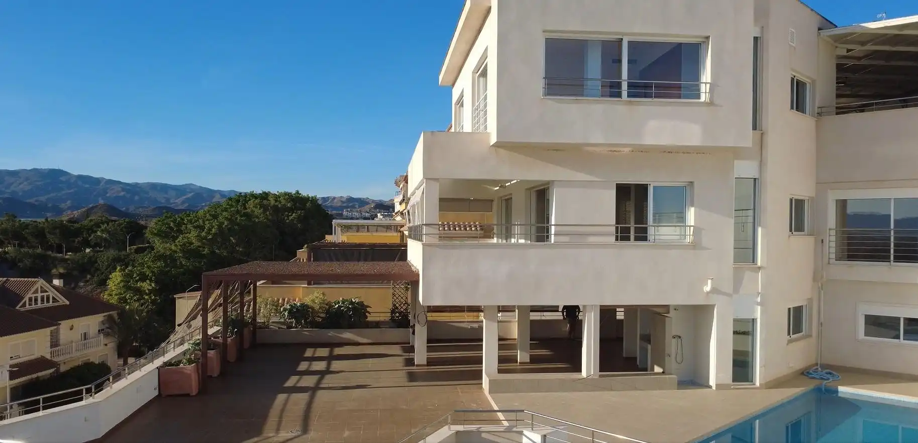 Vista exterior de Casa o xalet en venda en Águilas amb Aire condicionat, Calefacció i Jardí privat