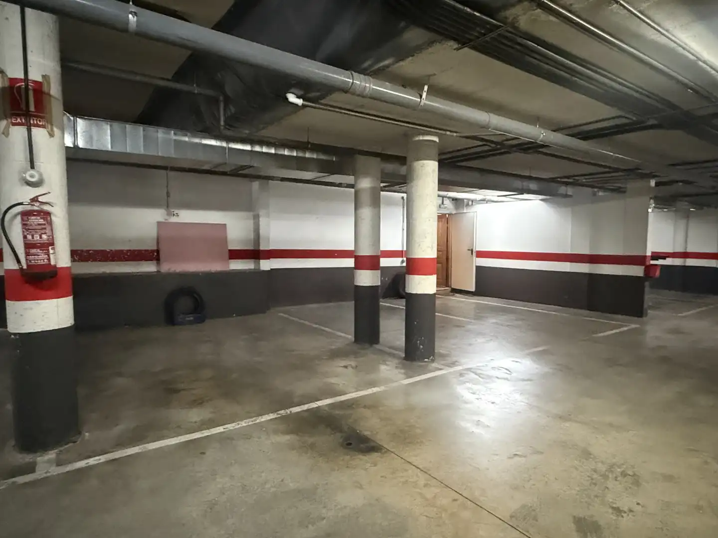 Parking of Houses for sale in Alcalá de Henares  with Air Conditioner, Heating and Private garden