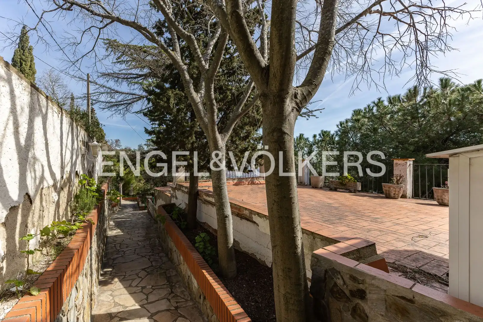 Außenansicht von Country house zum Verkauf in Barcelona mit Heizung, Parkett und Terrasse