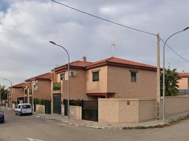 Villa con giardino in vendita a Mora
