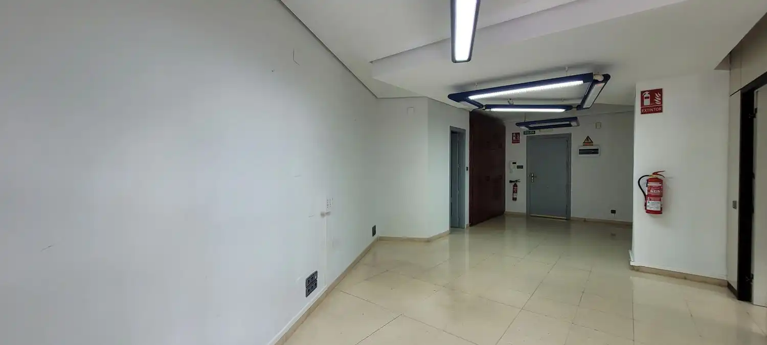 Office for rent in Albacete  with Air Conditioner and Heating