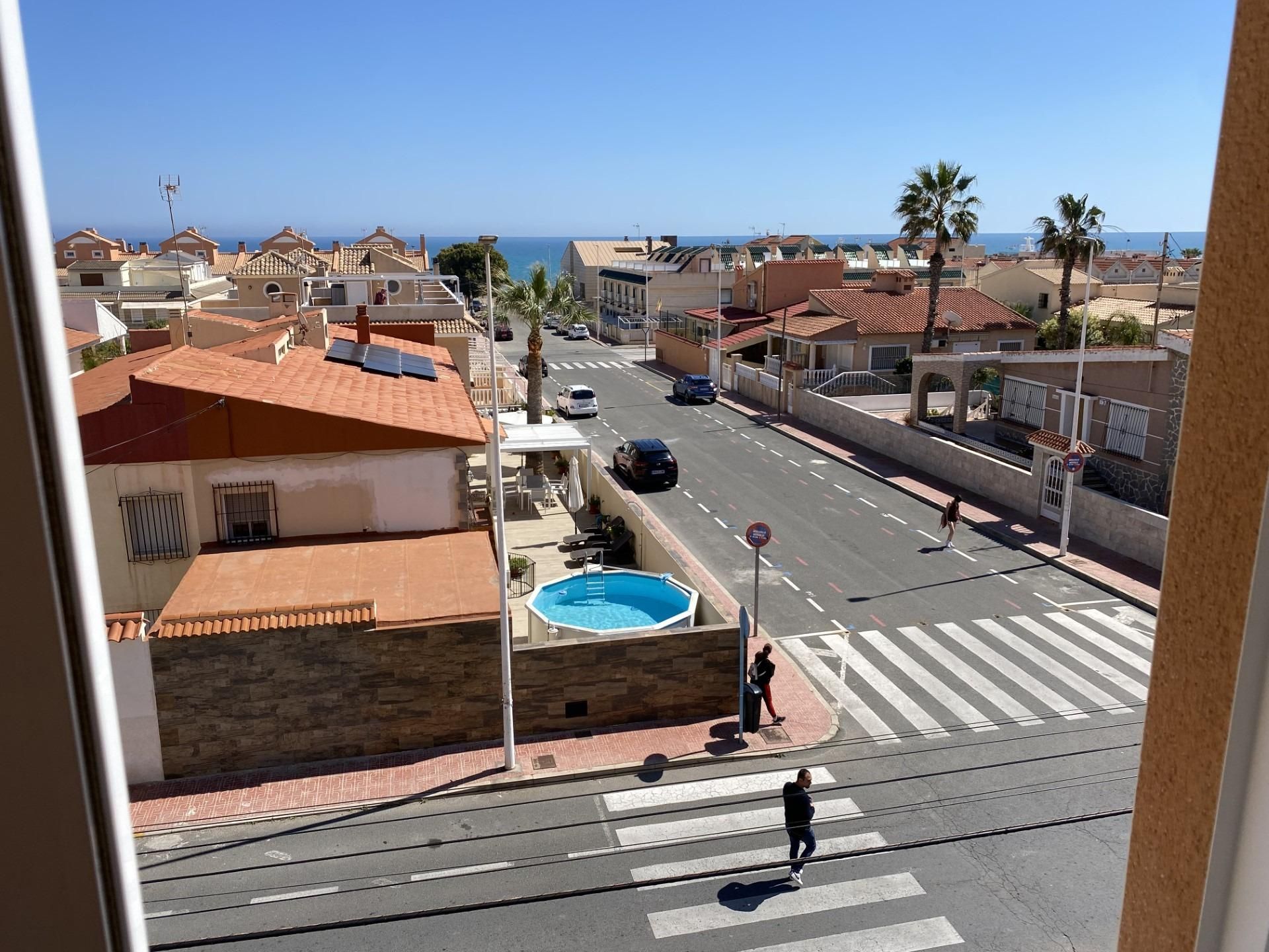 Exterior view of Flat to rent in Torrevieja  with Private garden and Balcony