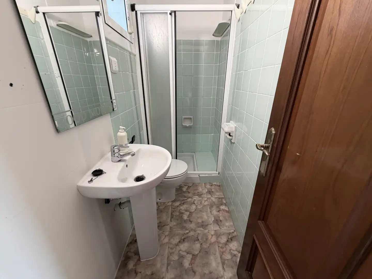 Piso con terraza en venta en Avinguda del Maresme 451, imagen 26
