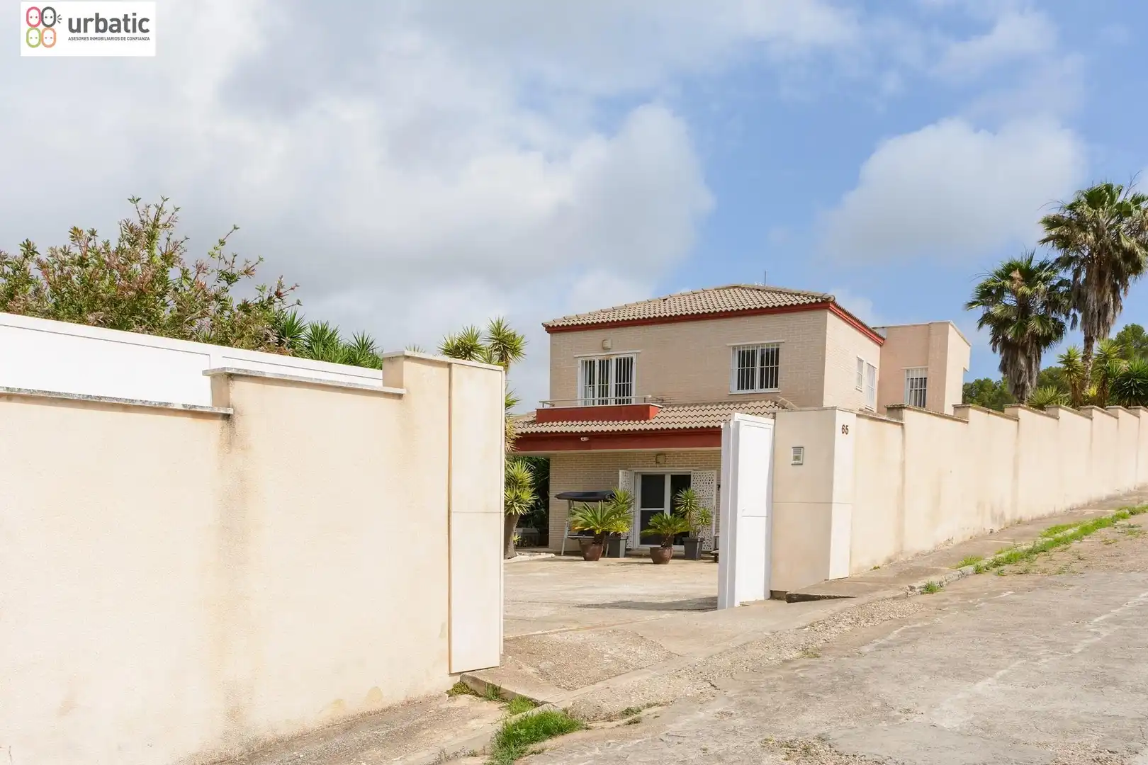 Chalet con jardín en venta en Urbanizaciones, imagen 8
