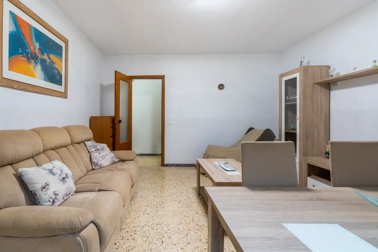 Sala d'estar de Pis en venda en Tortosa amb Moblat i Rentadora