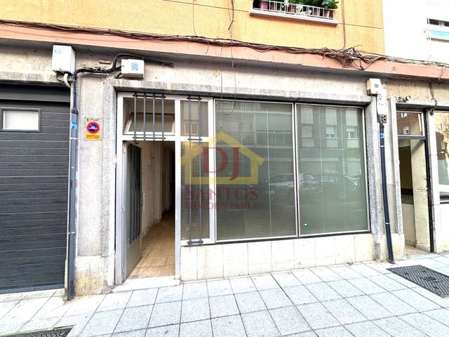Local comercial en Alquiler en Calle Gargabete en Garrido Norte