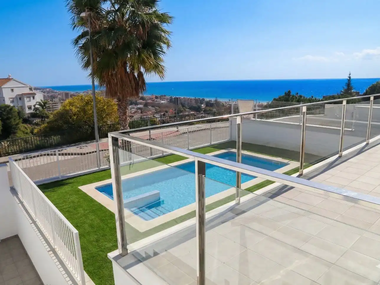 Piscina de Casa adosada en venda en Málaga Capital amb Aire condicionat, Terrassa i Piscina