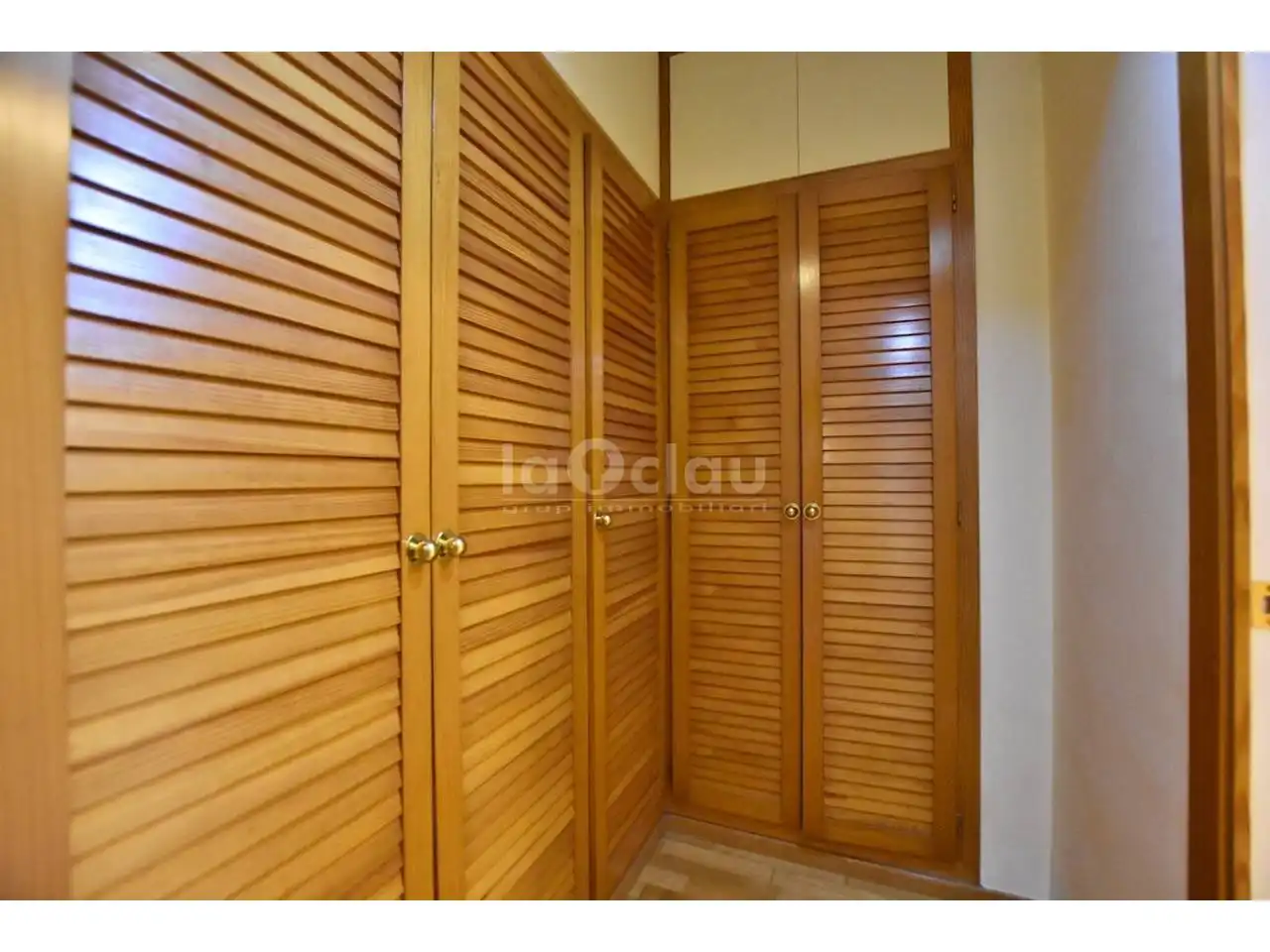 Dormitori de Dúplex en venda en Manlleu amb Calefacció, Parquet i Terrassa