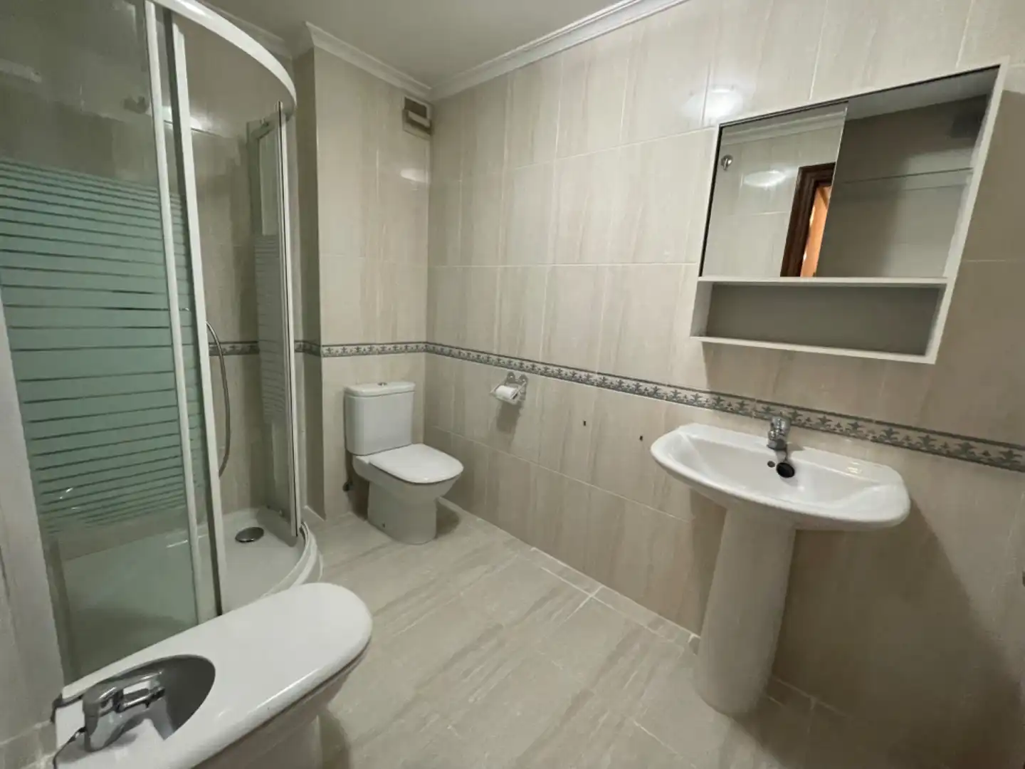 Flat for rent in Avenida Esteiro, Esteiro