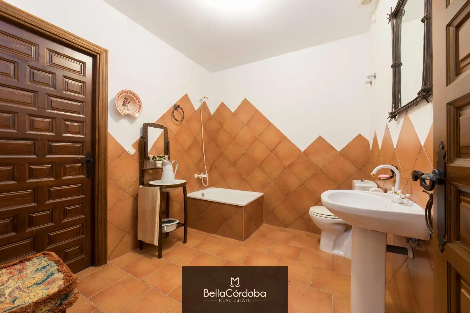 Bathroom of Houses for sale in Córdoba  with Air Conditioner, Heating and Terrace