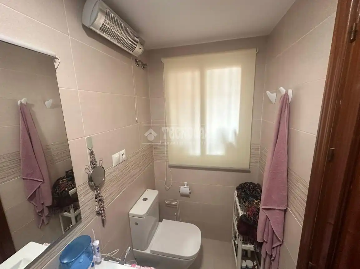 Baño de Casa adosada en venta en Málaga con Aire acondicionado, Terraza y Trastero