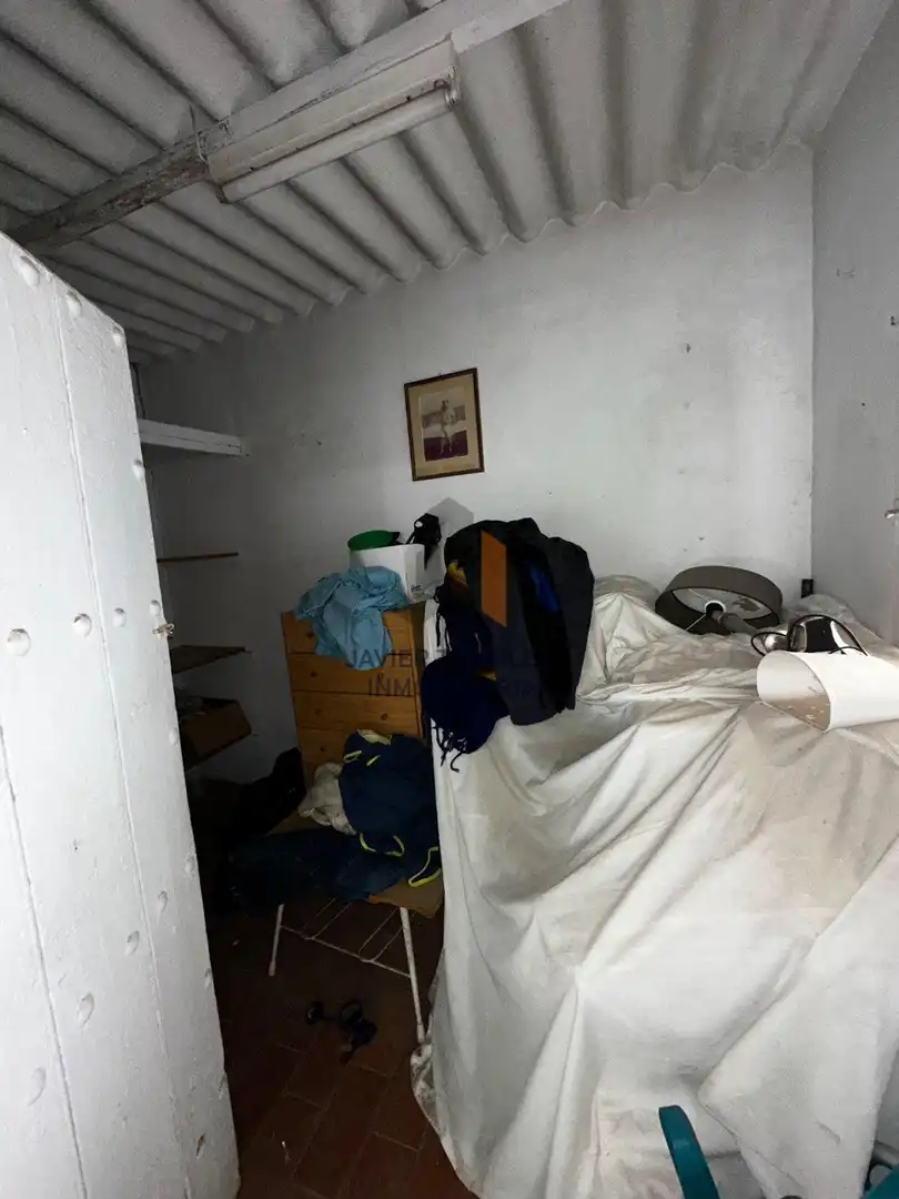 Bedroom of Buildings for sale in Vélez-Málaga