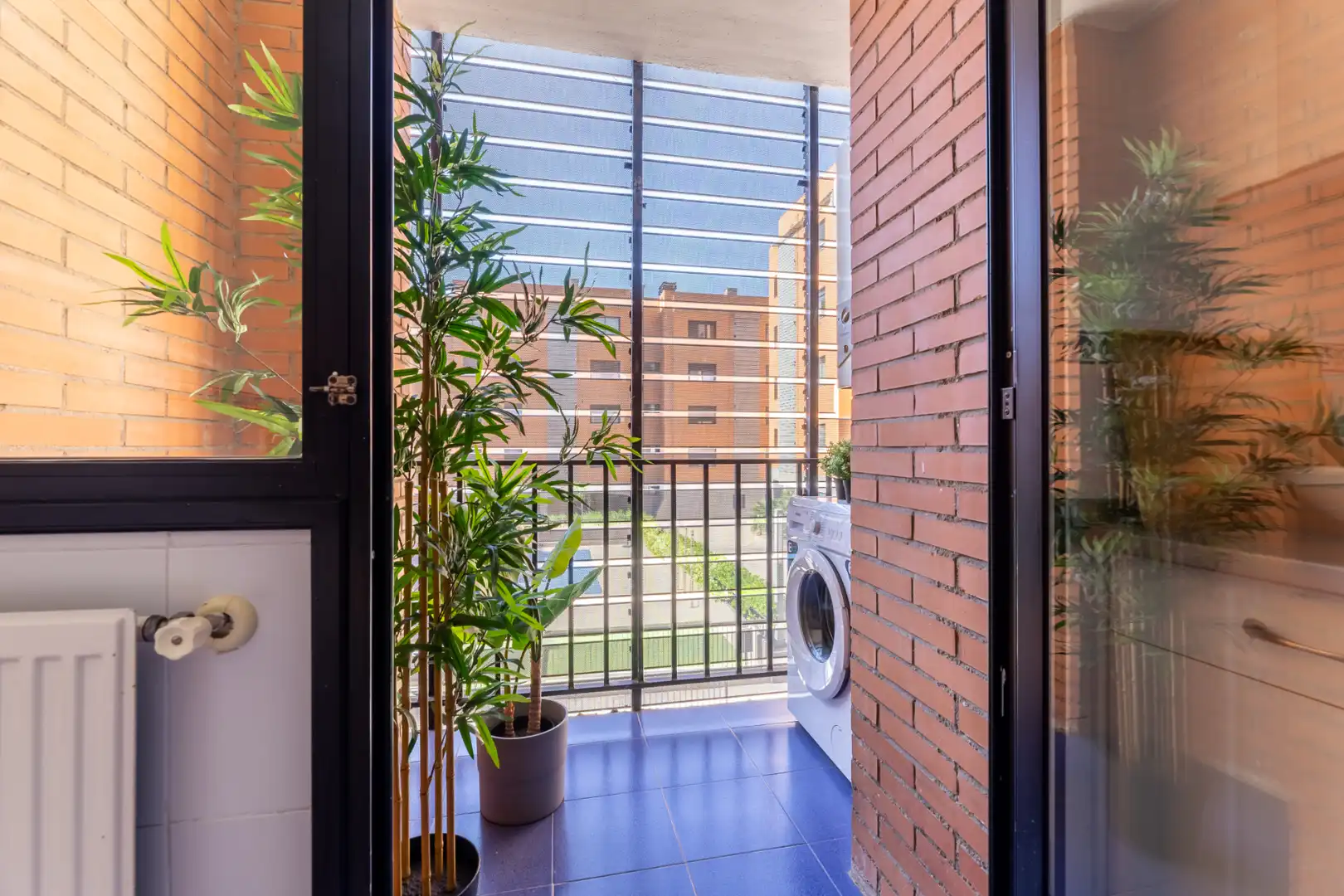 Appartamento con piscina in vendita a Calle de Federica Montseny 6, imagen 7