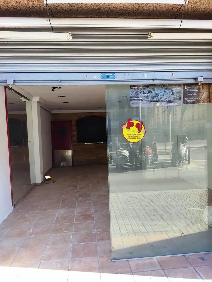 Local en venda a Centre - Cordelles