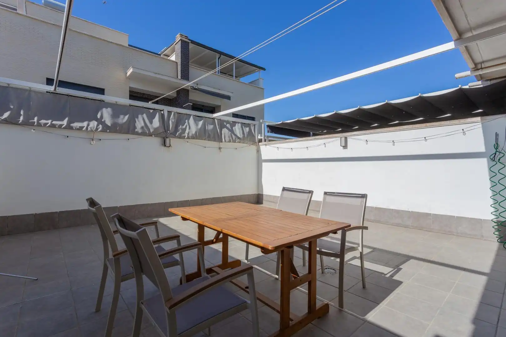 Terrassa de Casa adosada en venda en Churriana de la Vega amb Aire condicionat, Calefacció i Terrassa