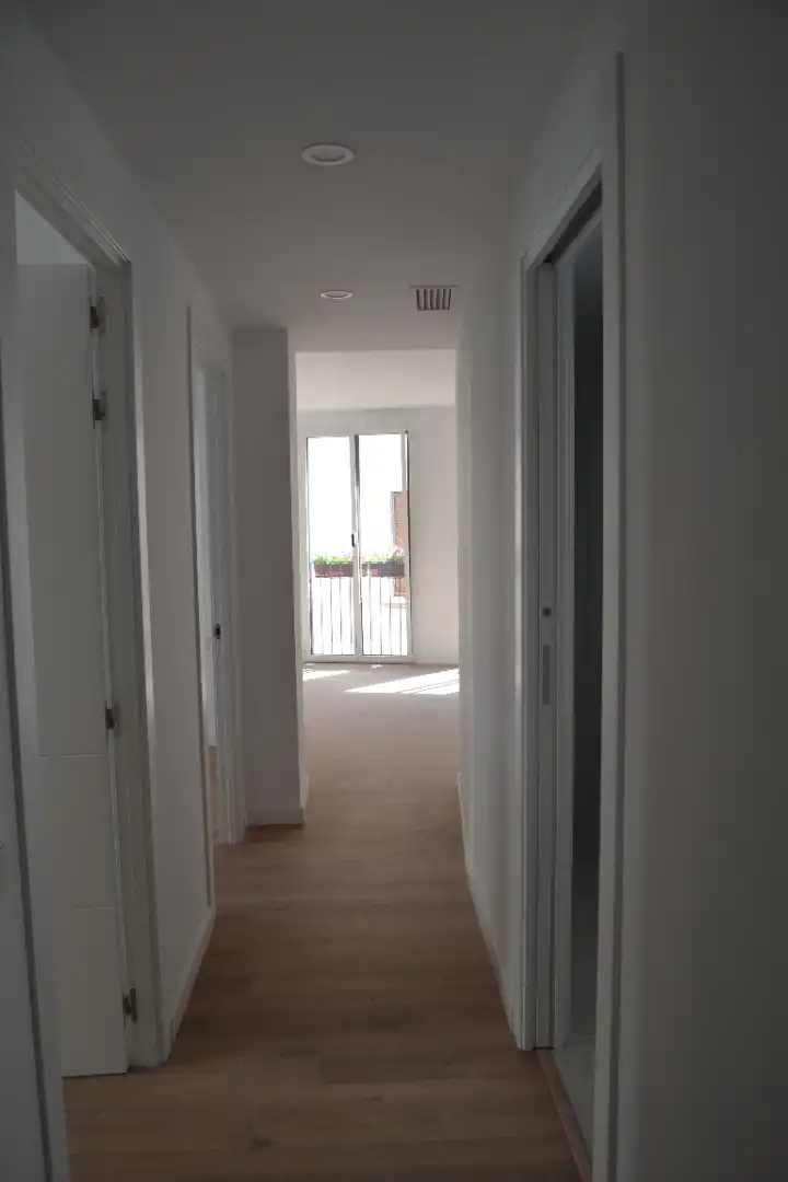 Piso con ascensor en venta en Centre - Estació, imagen 3