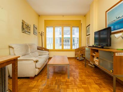 Living room of Flat for sale in  Barcelona Capital  with Balcony