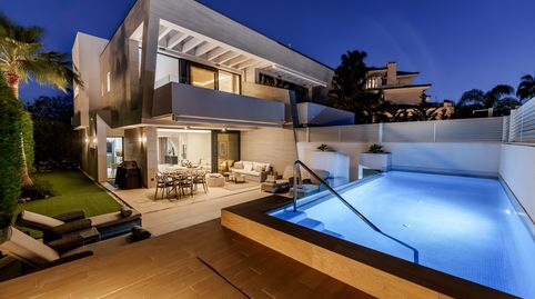 Foto 4 de Casa adosada en venda a Isabel Clara Eugenia, 5, Puerto Banús, Marbella