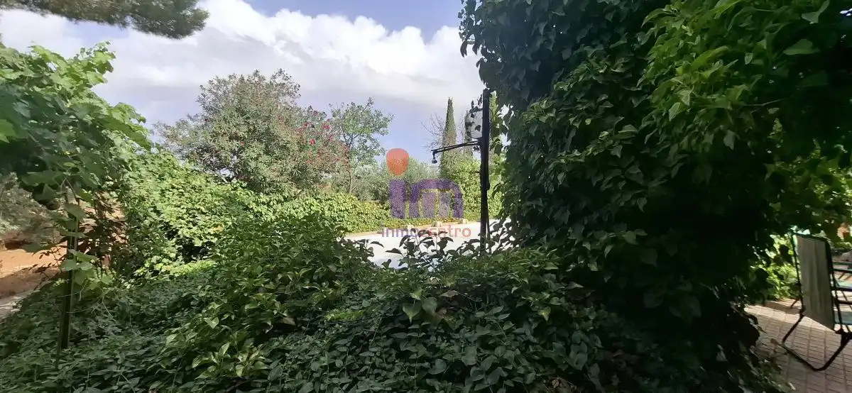 Casa o xalet en venda en Valdepeñas amb Jardí privat i Piscina