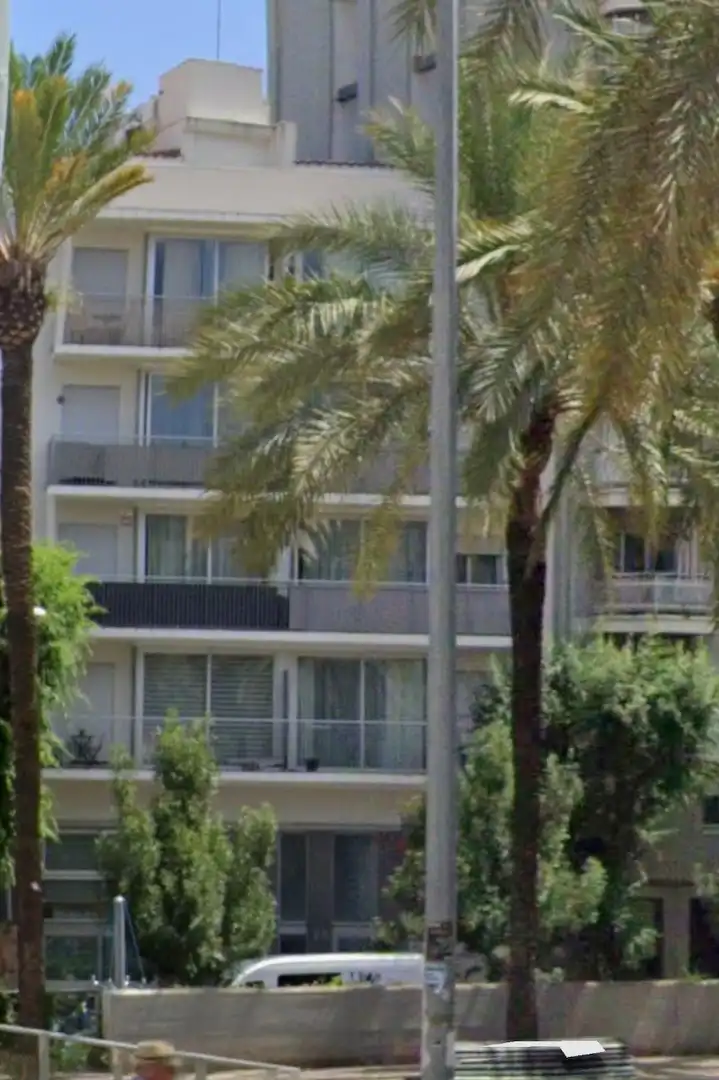 Außenansicht von Dachboden zum Verkauf in Badalona mit Klimaanlage, Heizung und Terrasse