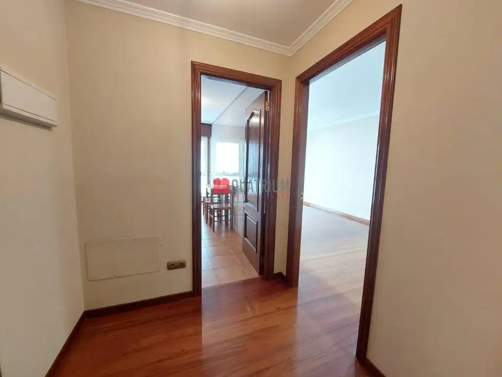 Wohnung zur Miete in Castiñeiriño - Cruceiro de Sar