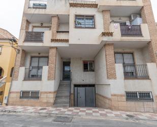 Vista exterior de Àtic en venda en Churriana de la Vega amb Aire condicionat i Terrassa