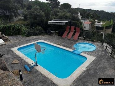 Villa avec balcon à vendre à Carrer PEDRA