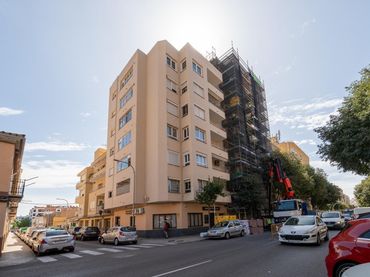 Flat with balcony for sale in Carrer JOSEP MELIA