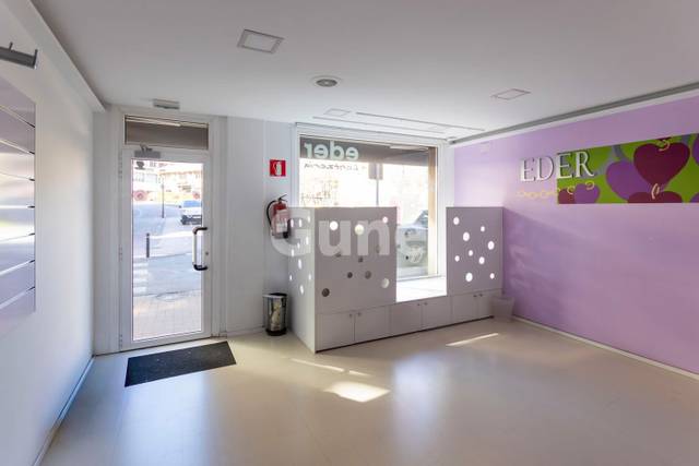 Local comercial en Alquiler en Patricio Etxeberria en Legazpi