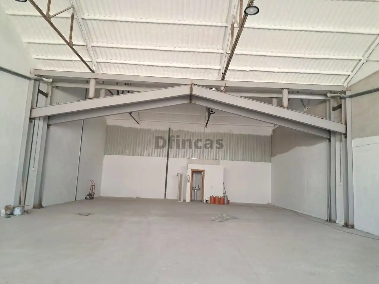 Nave industrial de alquiler en Teruel