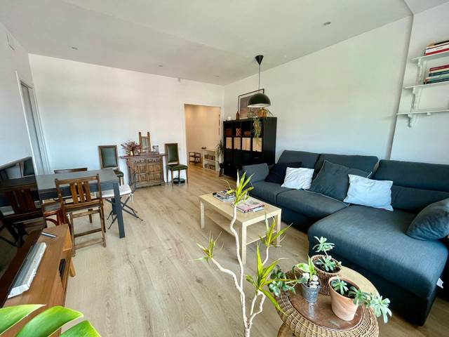 Piso en Alquiler en N/A en El Baix Guinardó