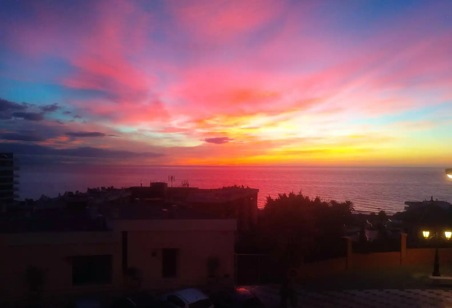 Vista exterior de Apartamento de alquiler en Torremolinos con Aire acondicionado, Amueblado y Microondas