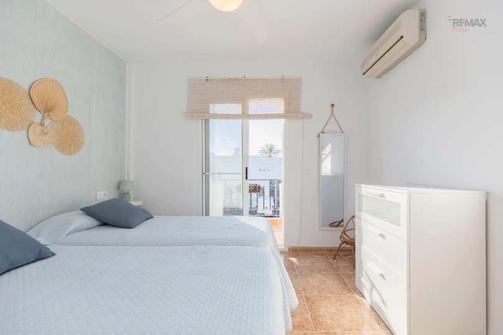 Terraced house with pool for sale in Calle Magallanes 142, imagen 18