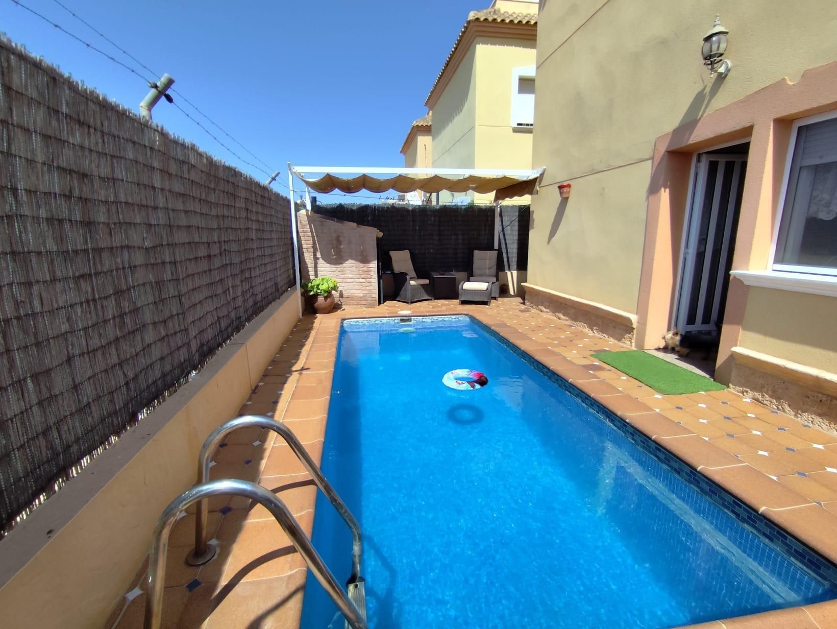Piscina de Casa o chalet en venta en Torrevieja con Aire acondicionado, Calefacción y Jardín privado