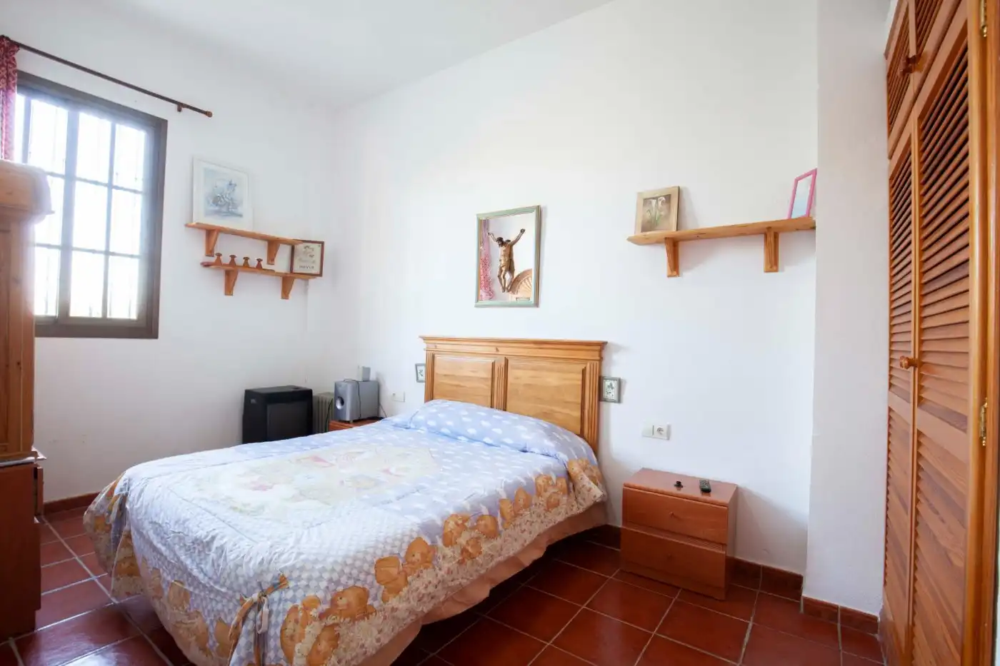Dormitori de Finca rústica en venda en Monda amb Jardí privat, Terrassa i Traster