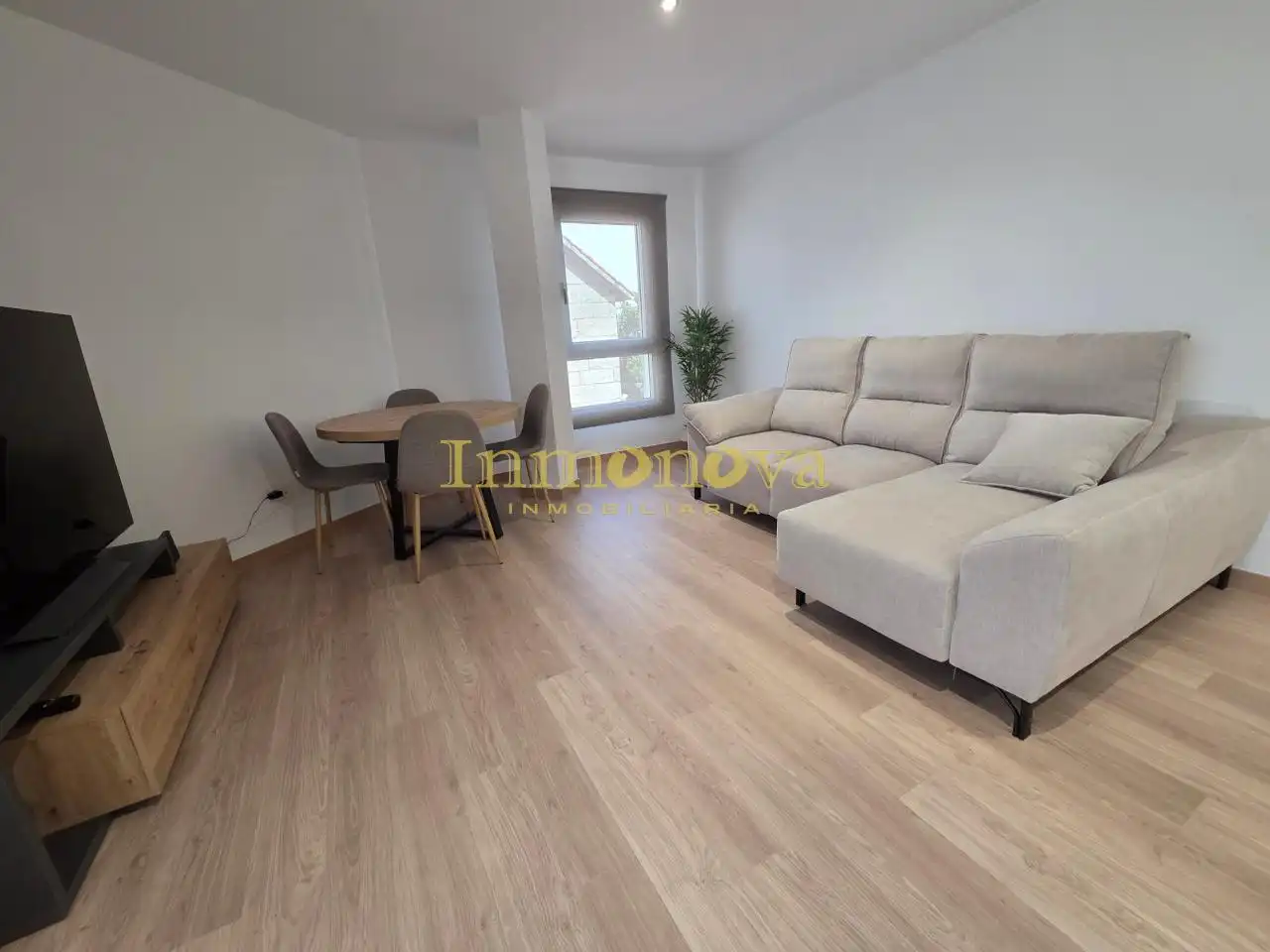 Living room of Flat for sale in Cangas   with Heating, Terrace and Storage room