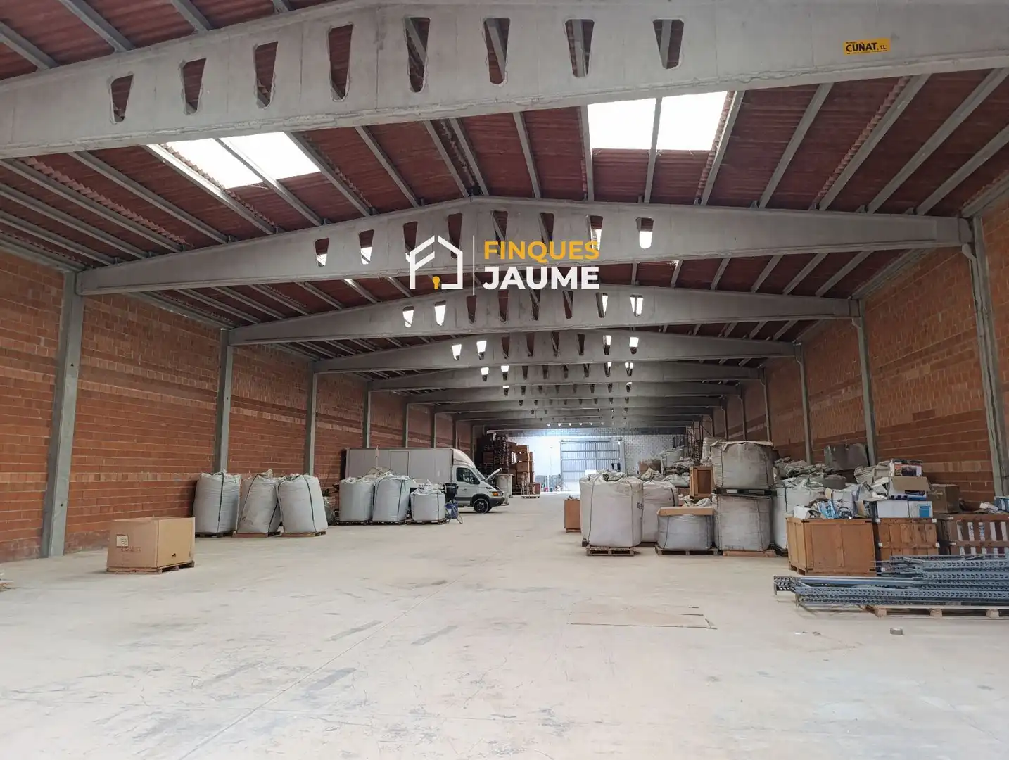 Industrial buildings for sale in LV-3024, Preixens