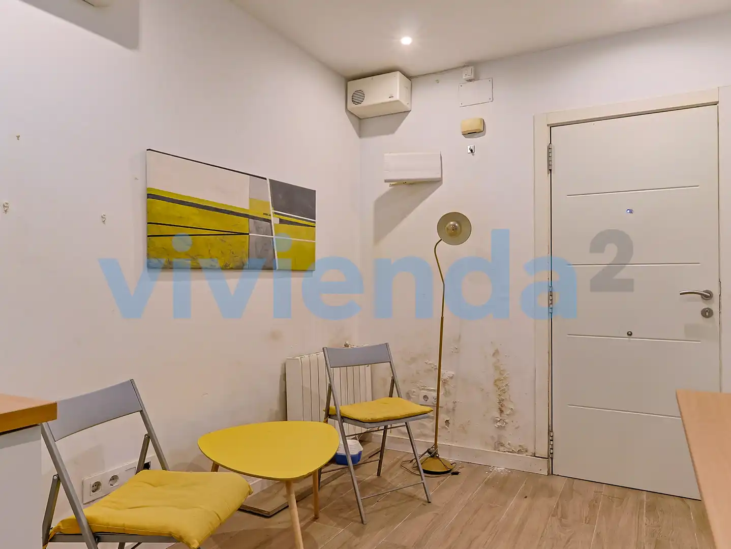 Sala d'estar de Local en venda en Madrid amb Aire condicionat, Calefacció i Moblat