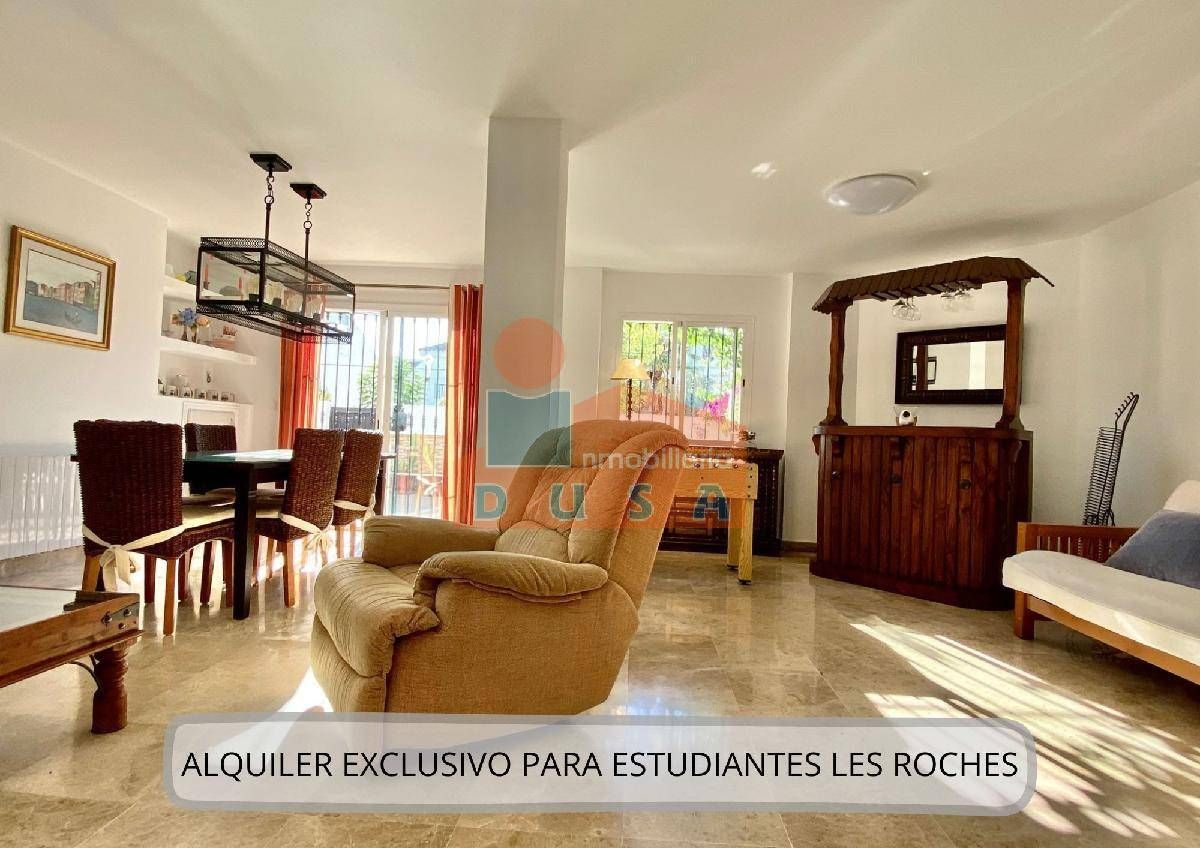 Sala d'estar de Casa o xalet de lloguer en Marbella amb Aire condicionat, Calefacció i Terrassa
